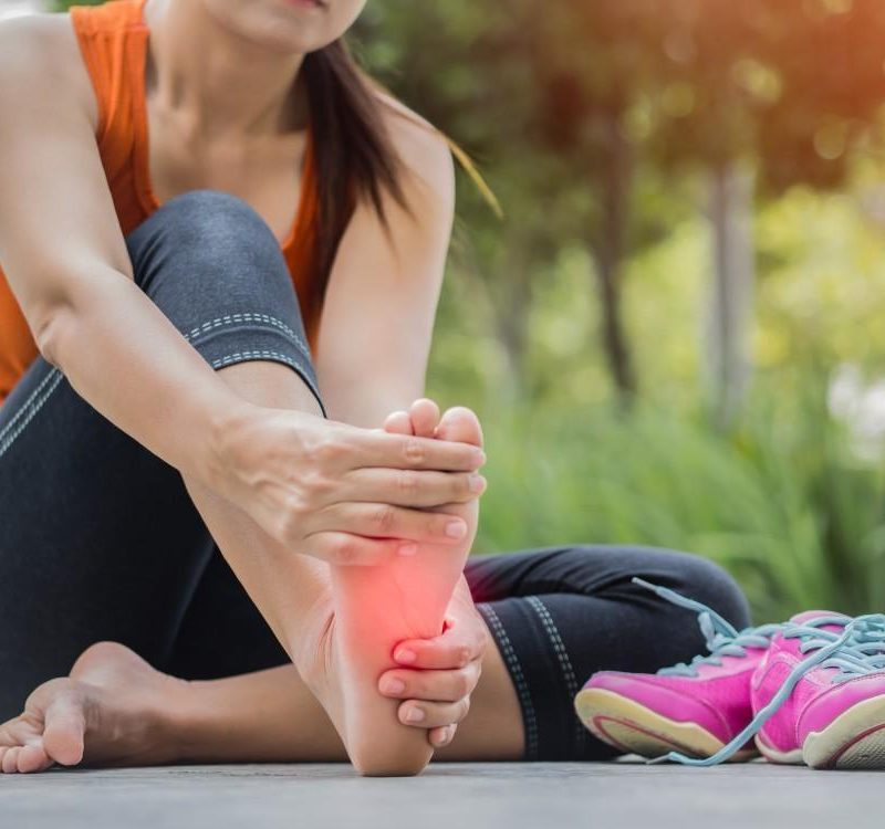 Early Signs of Foot Pain You Shouldn’t Ignore