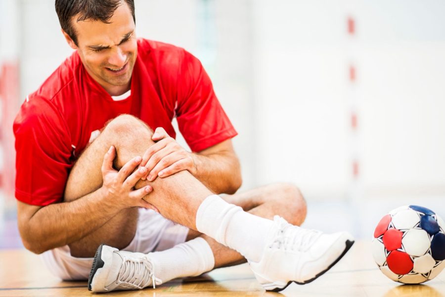 Signs Your Sports Injury Needs Professional Treatment